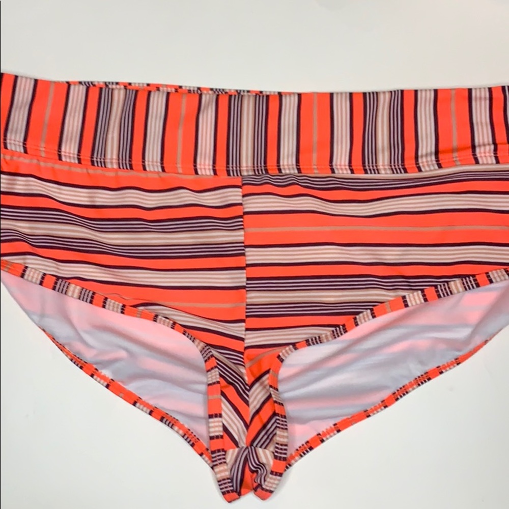 Hot Water Bottoms